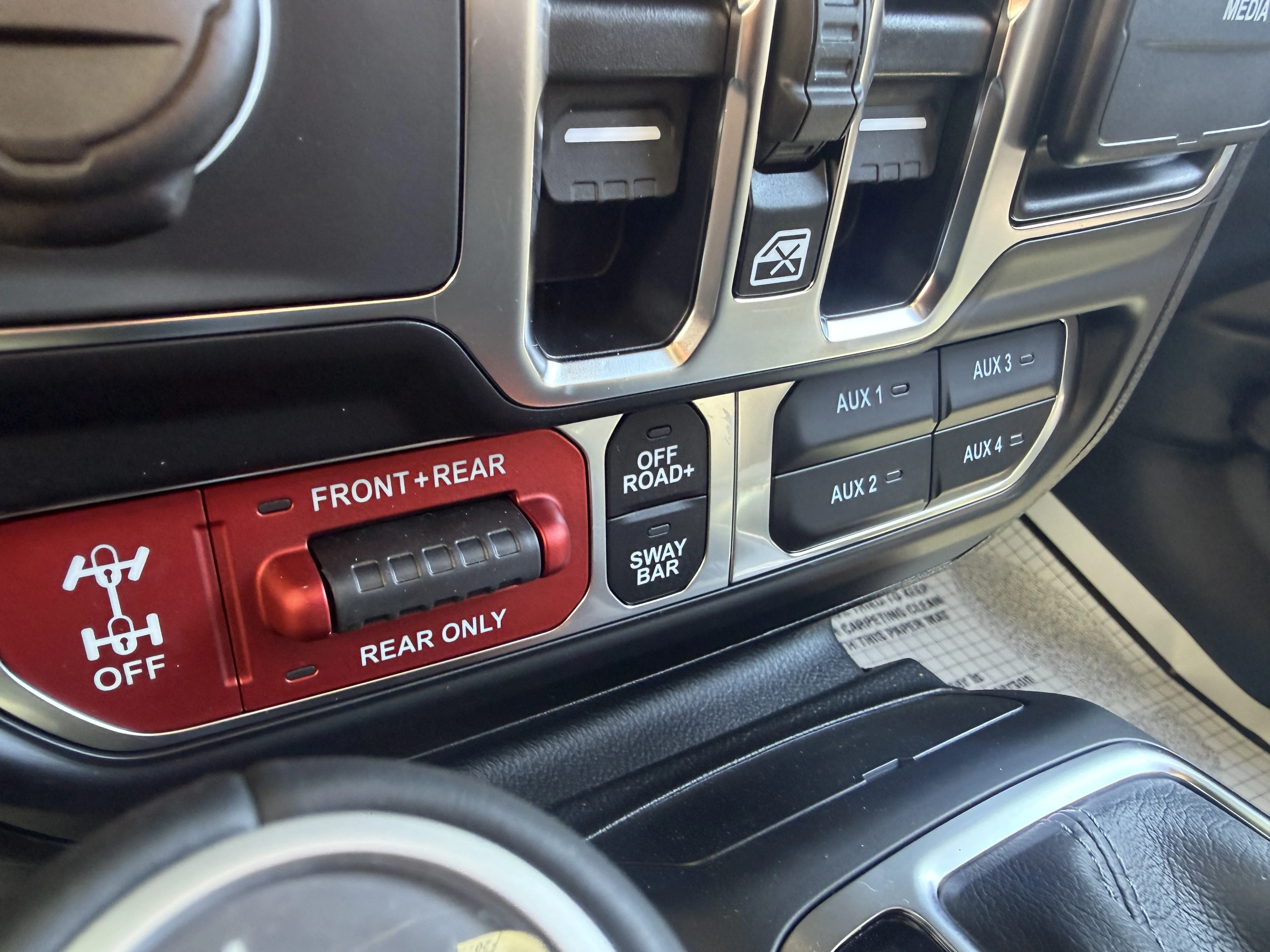 New 2026 Black Clear-Coat Exterior Paint Jeep Rubicon X image 49