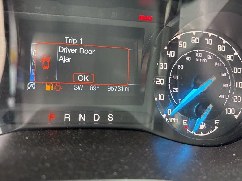 Used 2021 Black Ford XLT image 9