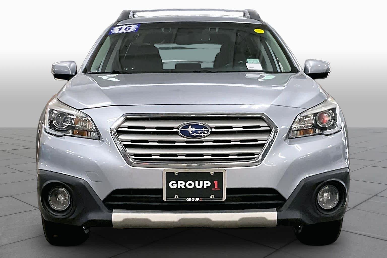 Used 2016 Ice Silver Metallic Subaru 3.6R Limited image 4