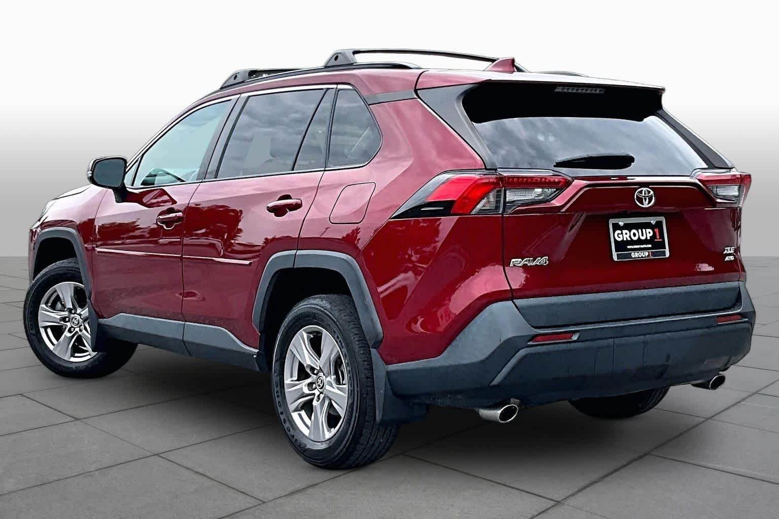 Used 2023 Ruby Flare Pearl Toyota XLE image 12