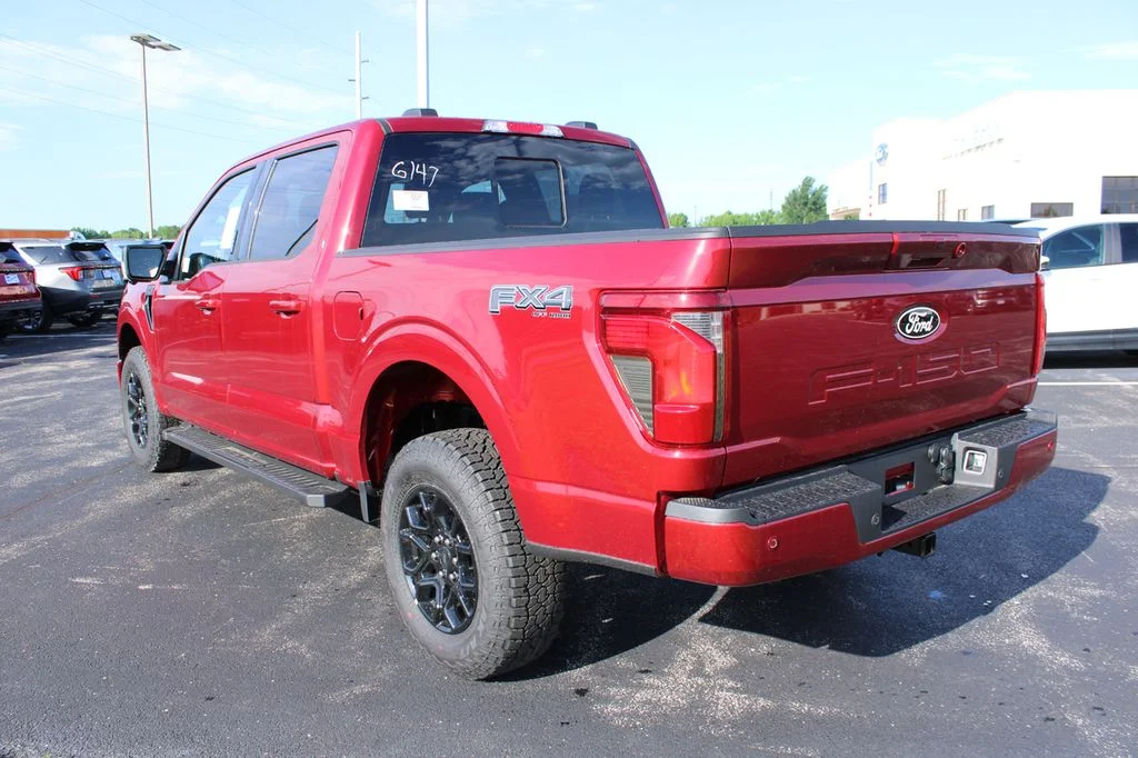 New 2026 Ruby Red Metallic Tinted Clearcoat Ford XLT image 9