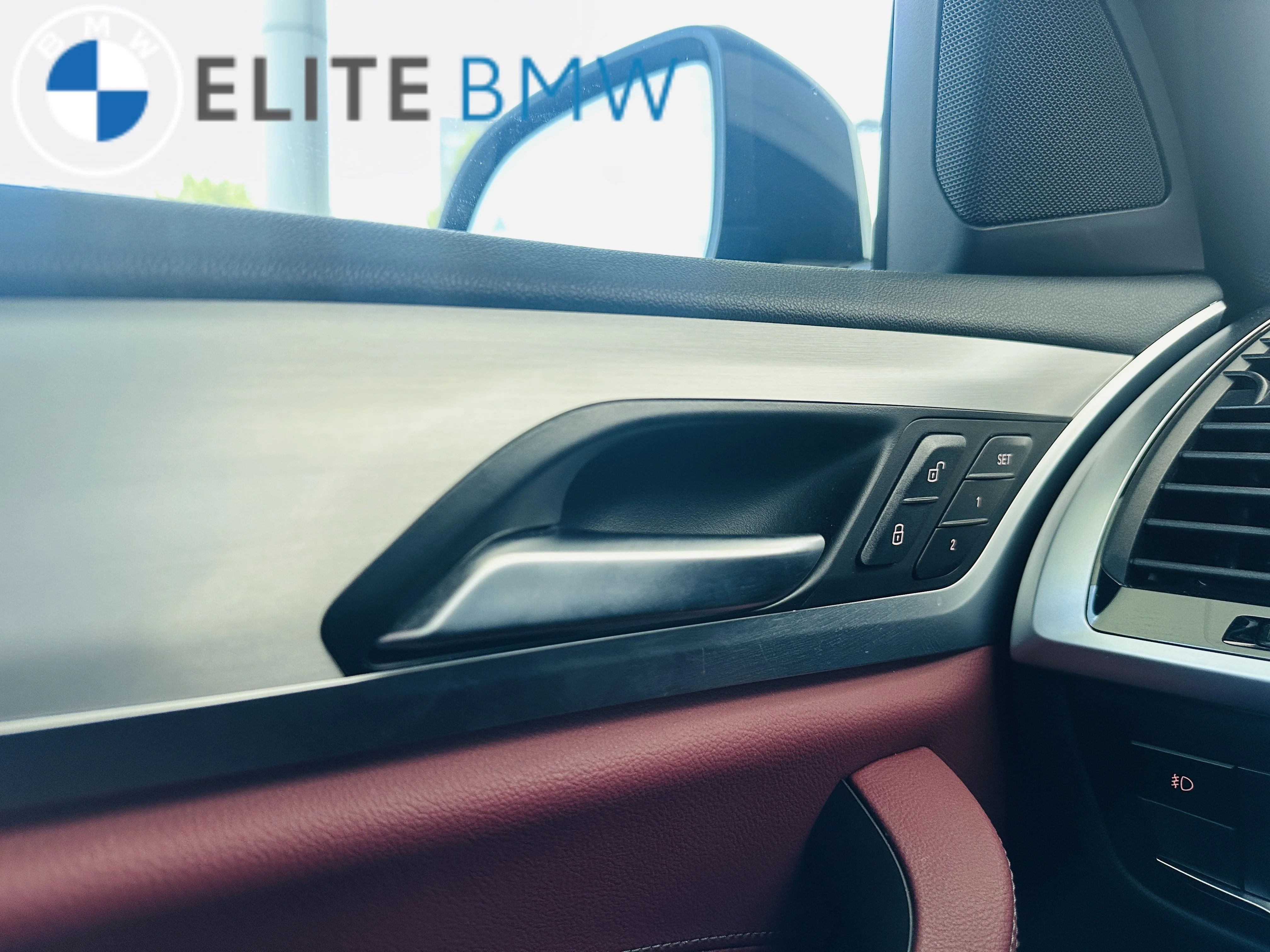 Used 2019 Alpine White Non-Metallic BMW XDRIVE30I image 17
