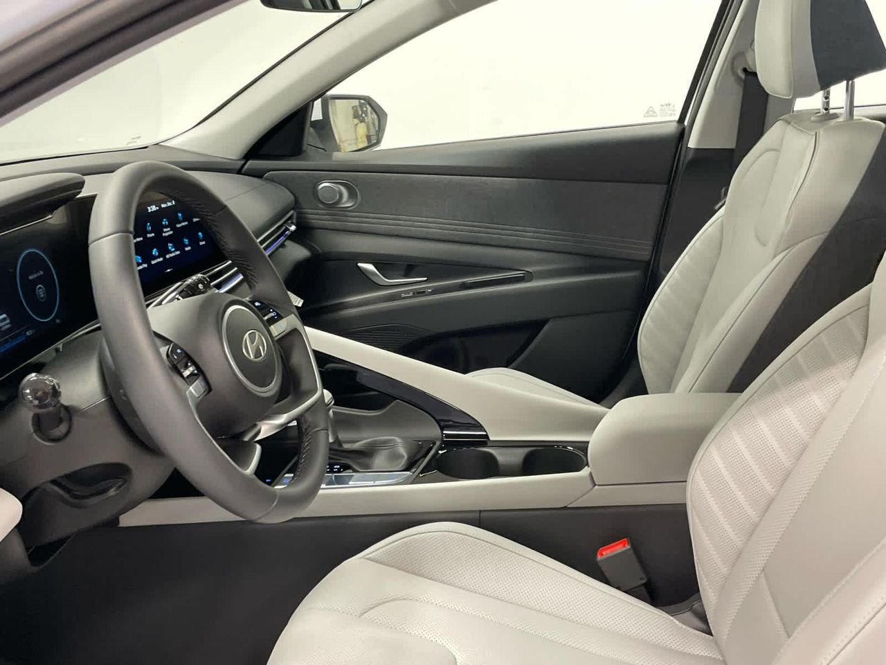 New 2026 Serenity White Hyundai Limited image 19