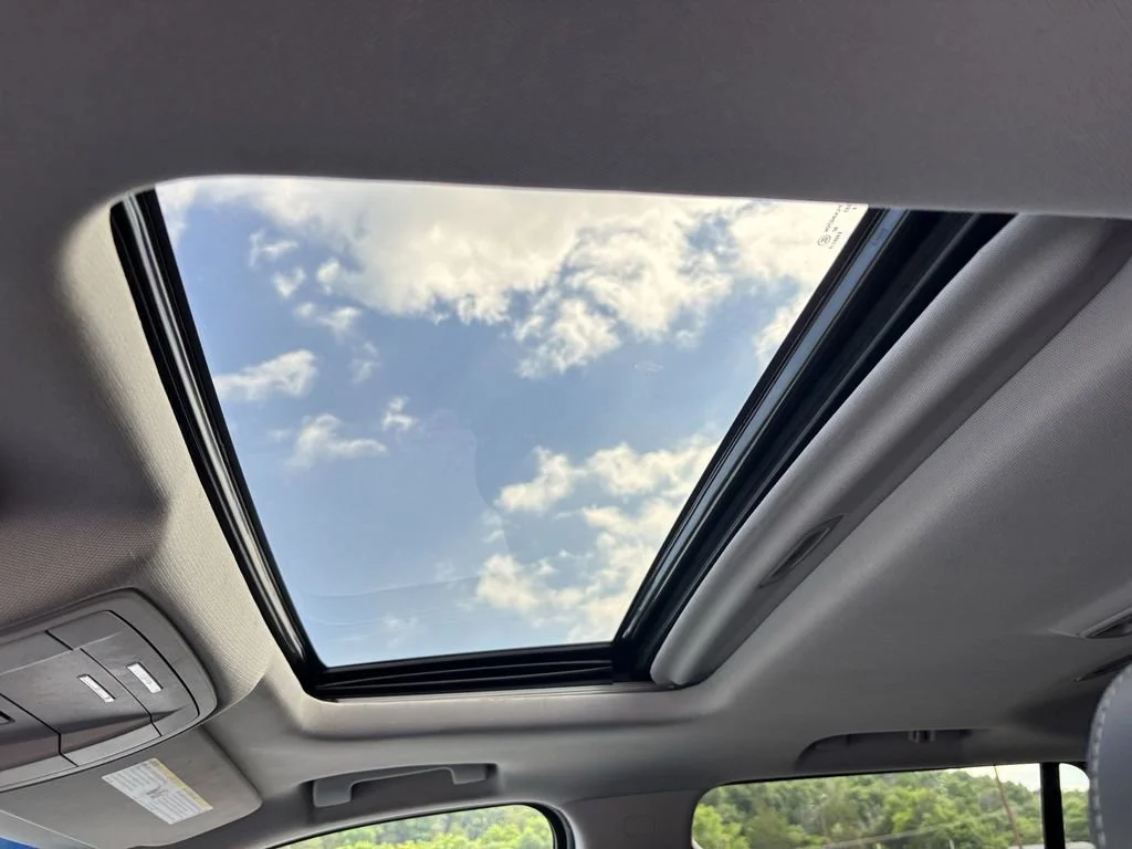 Used 2018 SILVER ICE METALLIC Chevrolet LT image 24