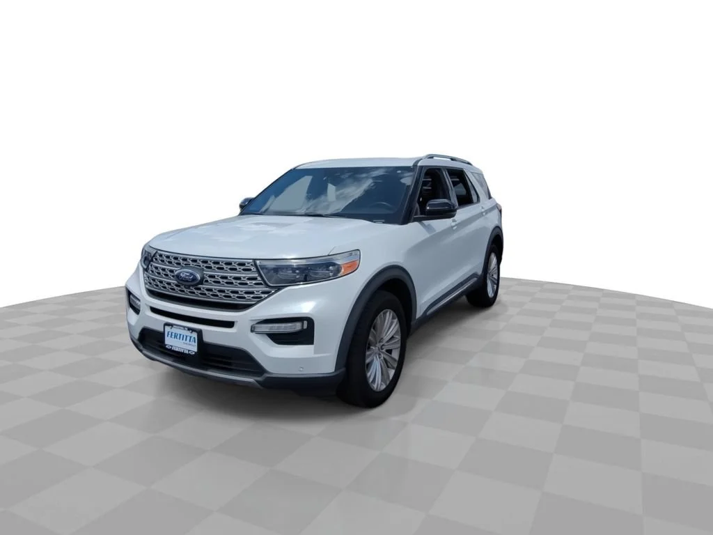 Used 2020 White Ford Limited image 3