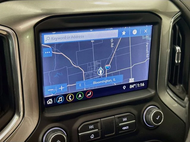 Certified Used 2019 Iridescent Pearl Tricoat Chevrolet LTZ image 13