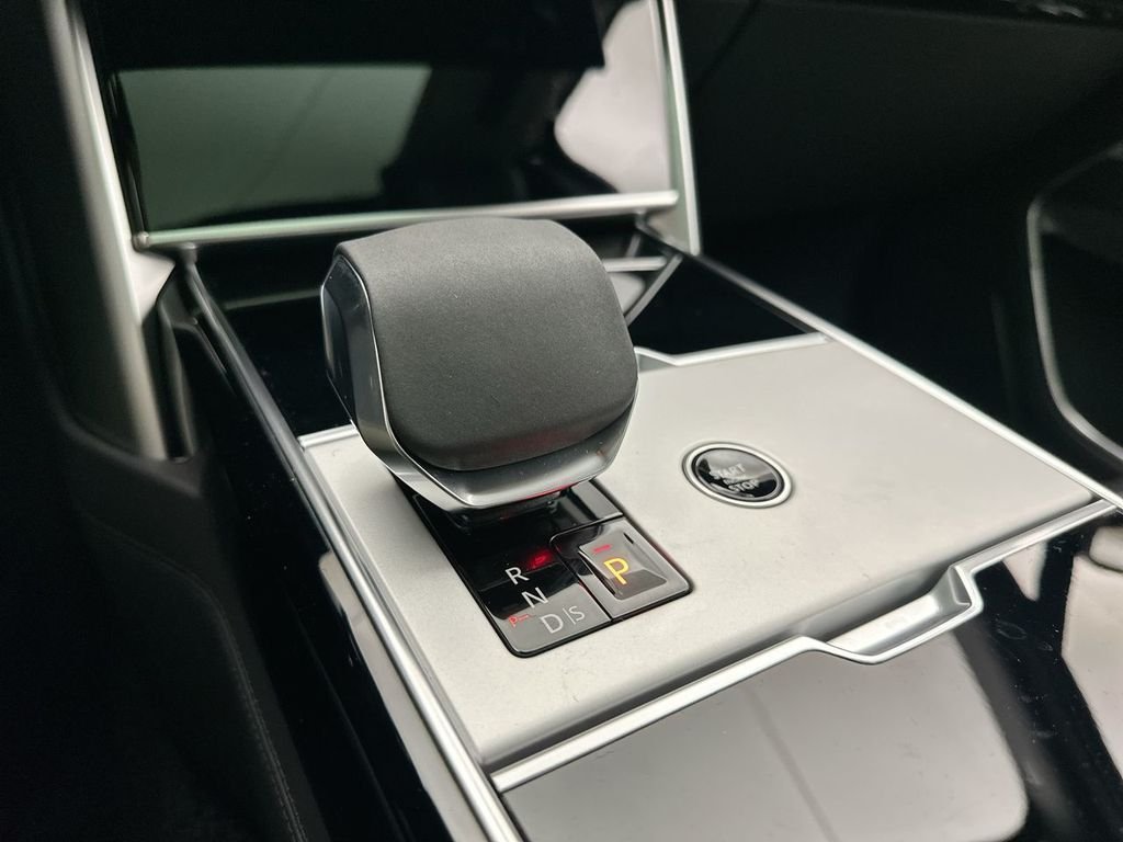 New 2026 Charente Grey LAND ROVER Autobiography image 20