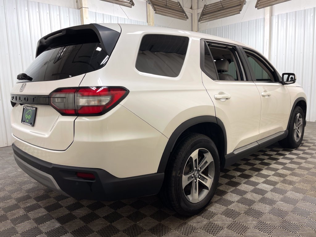 2025 Honda Pilot EX-L - Photo 46