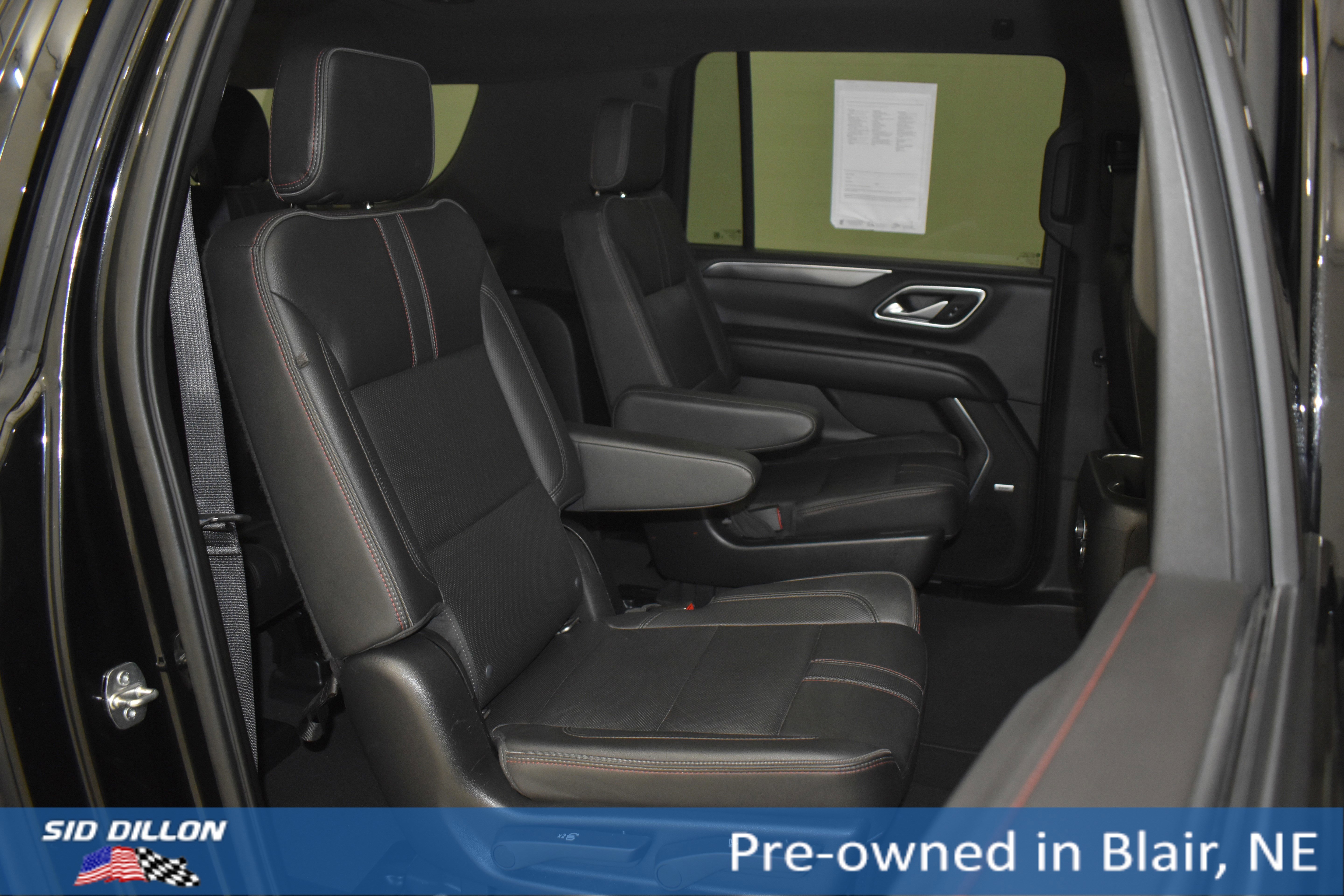 2022 Chevrolet Suburban RST - Photo 10