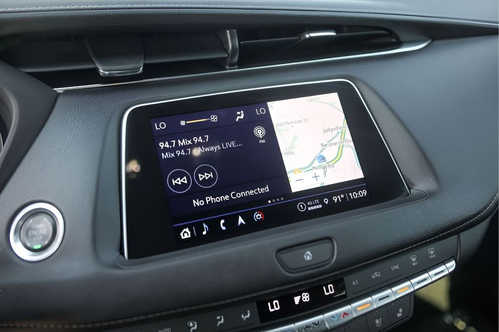 Used 2022  Cadillac Premium Luxury image 19