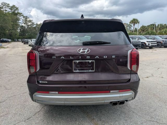 Used 2023 Red Hyundai Calligraphy image 4