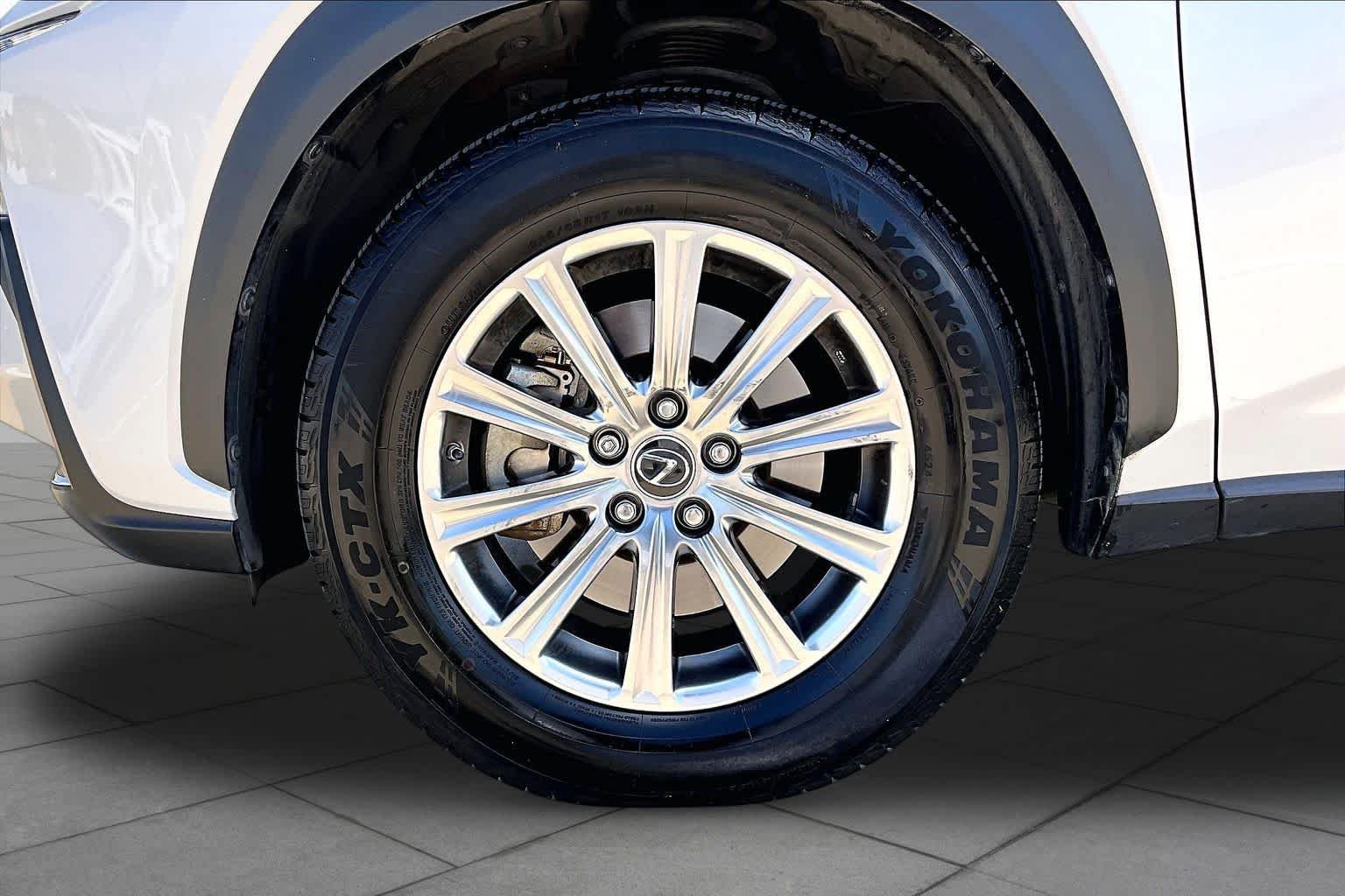 Used 2021 Eminent White Pearl Lexus  image 11