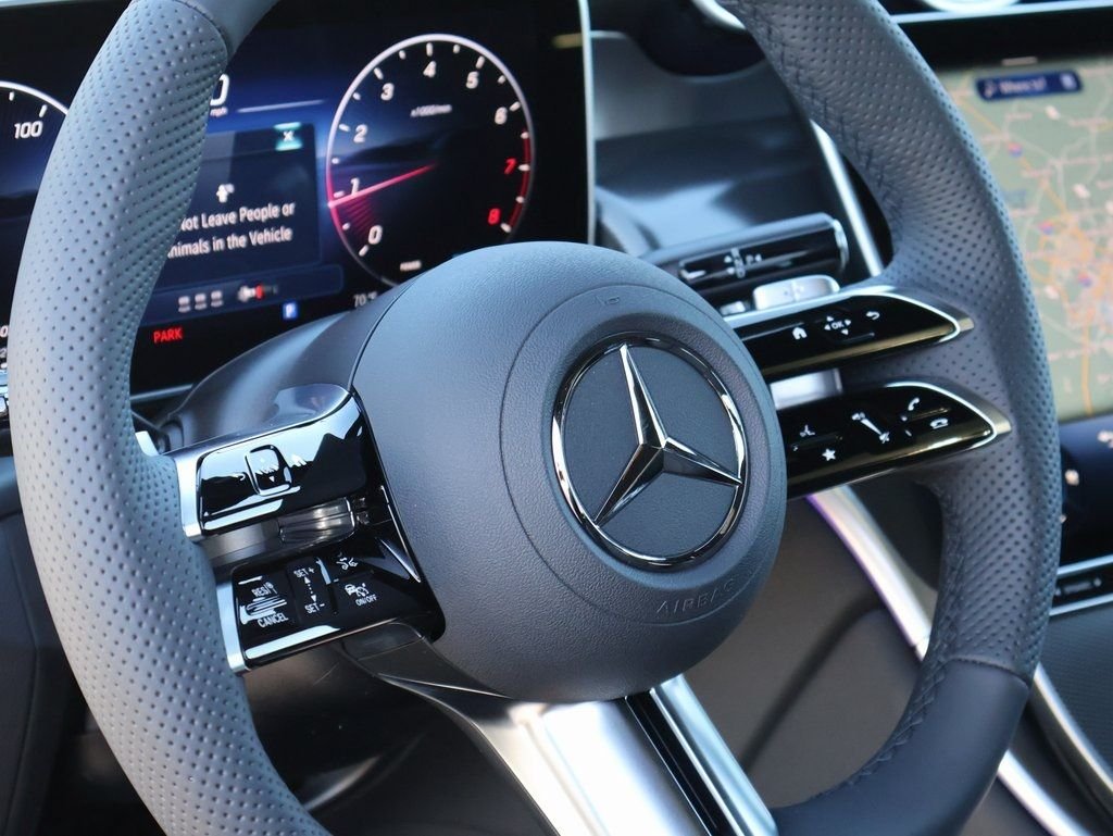 Used 2026 MANUFAKTUR Moonlight White Metallic Mercedes-Benz GLC 300 image 20