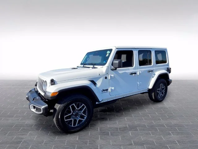 Used 2026 White Jeep Sahara image 3