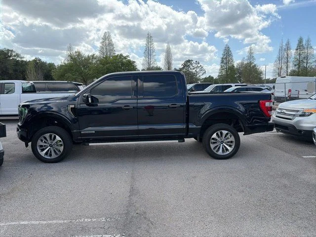 Used 2022 Blue Ford Lariat image 8