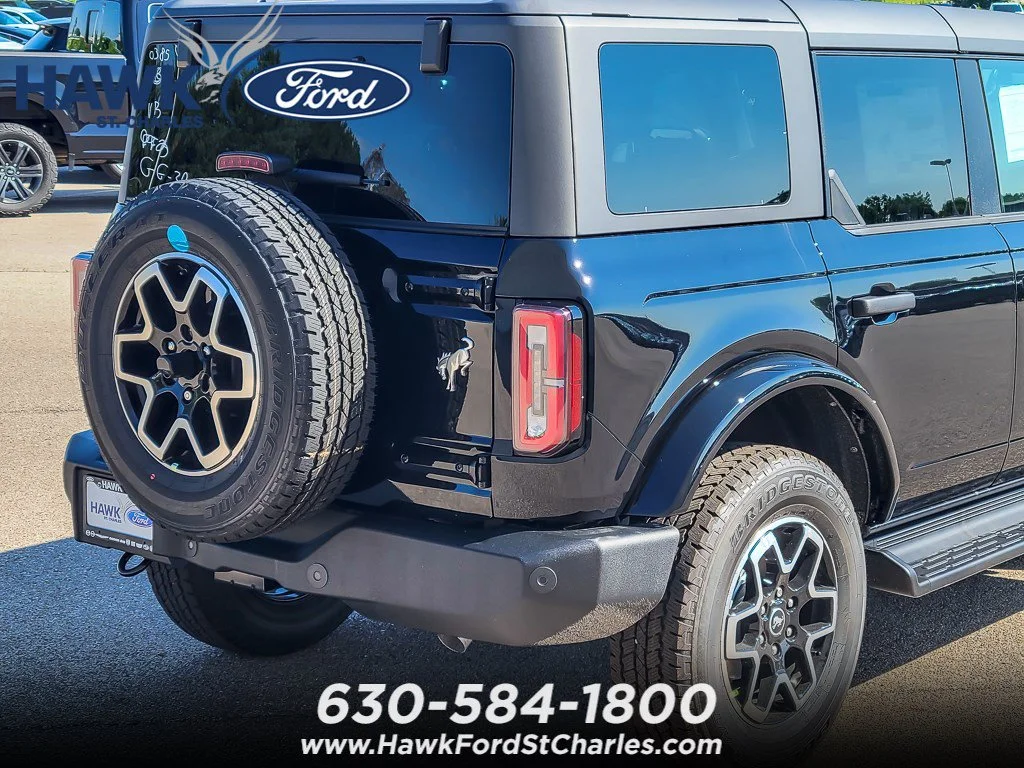 New 2026 Shadow Black Ford Outer Banks image 5