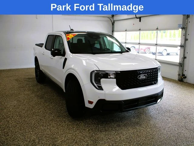 Used 2025 Oxford White Ford Lariat image 8