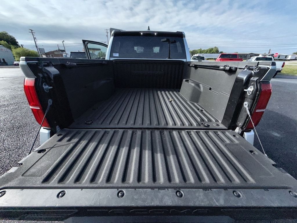Used 2024 Silver Toyota SR5 image 22