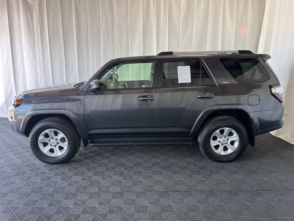 2020 Toyota 4Runner SR5 - Photo 28