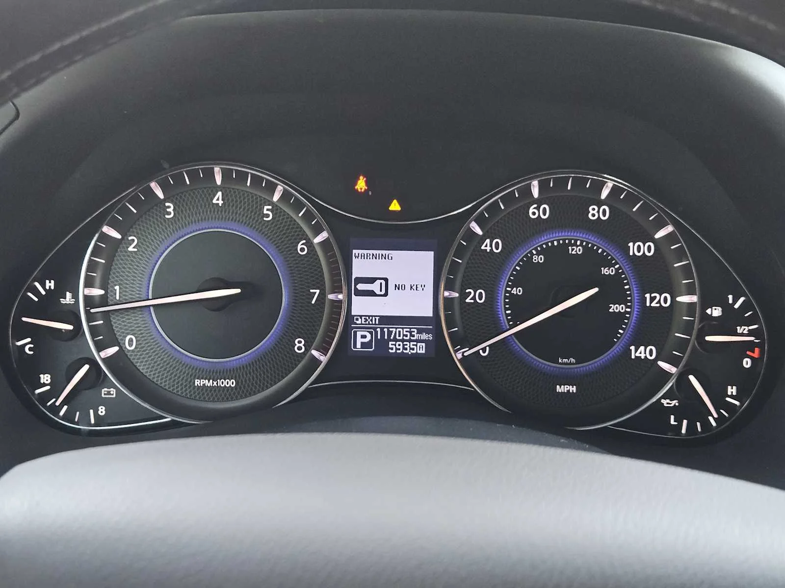 Used 2017 Dakar Bronze INFINITI Limited image 12