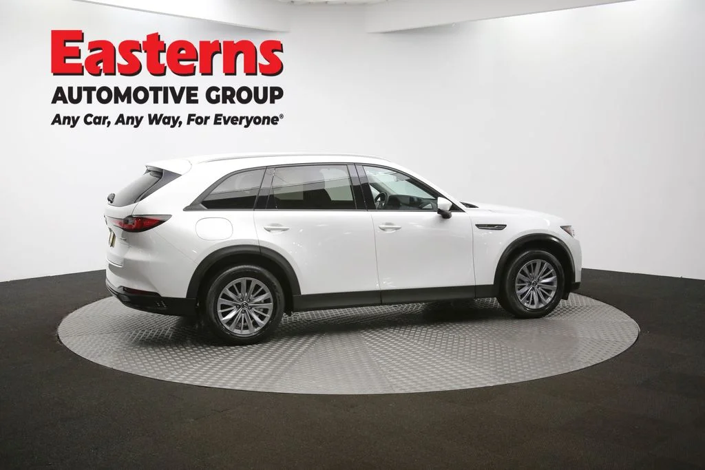 Used 2024 White Mazda Preferred image 46