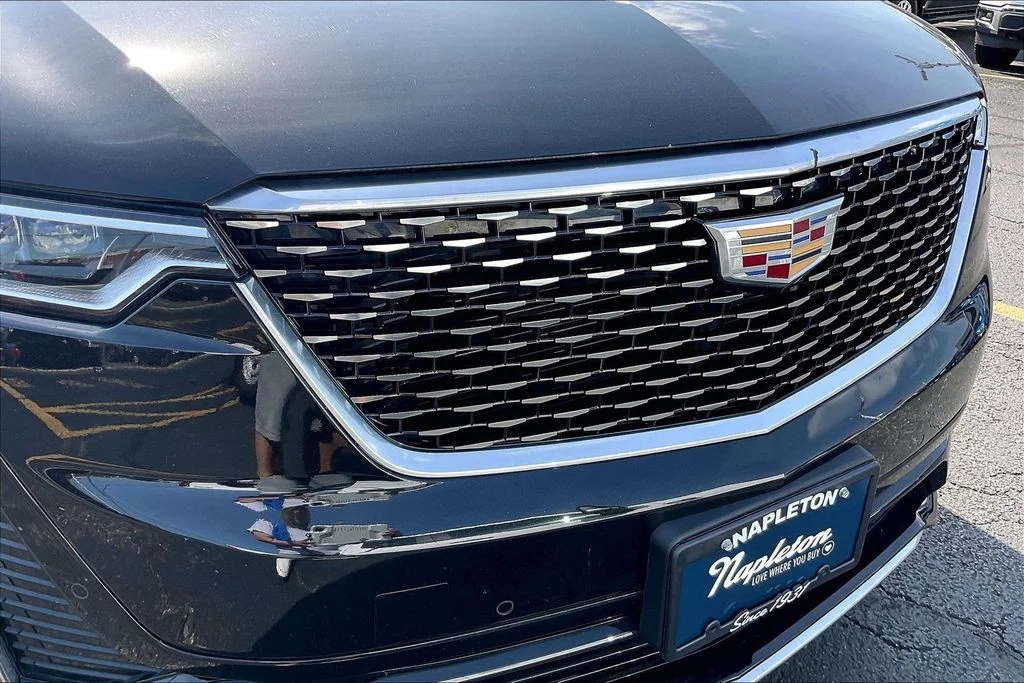 Used 2023 Black Cadillac Premium Luxury image 31