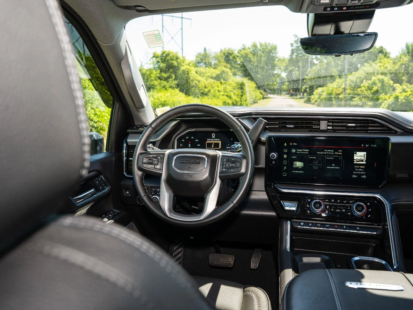 Used 2025 Onyx Black GMC Denali image 44