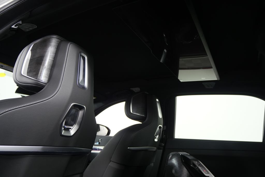 2026 BMW 7 Series 750e - Photo 19