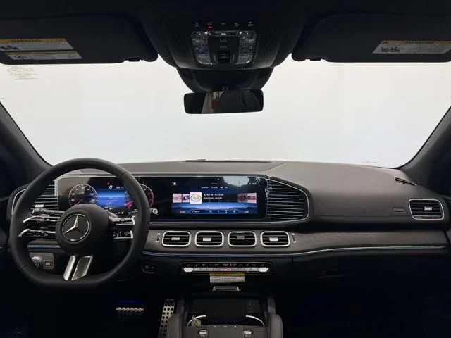 New 2026 Moonlight White Magno Mercedes-Benz GLS 450 image 6