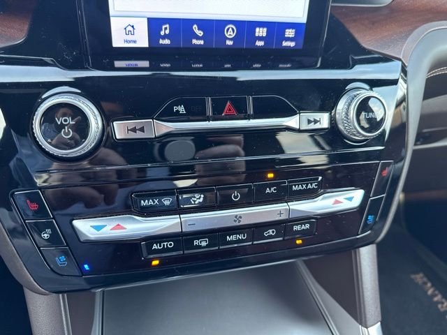 Used 2023 White Ford King Ranch image 23