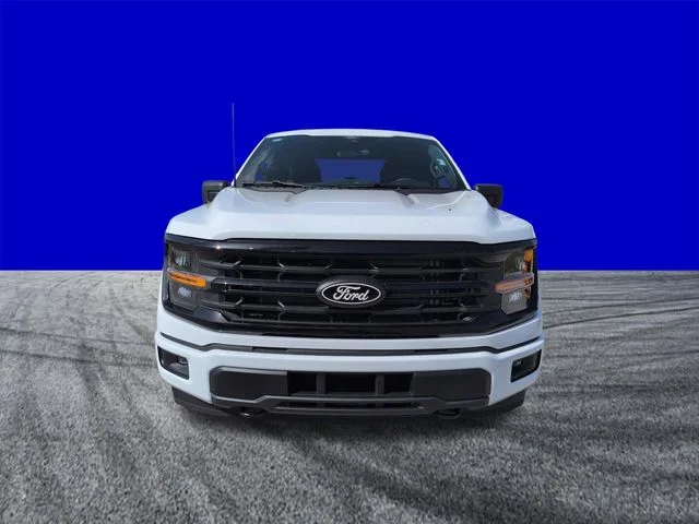 New 2026 Oxford White Ford XLT image 9