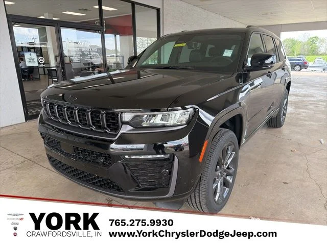 New 2026 Diamond Black Crystal Pearl-Coat Exterior Paint Jeep Limited image 1