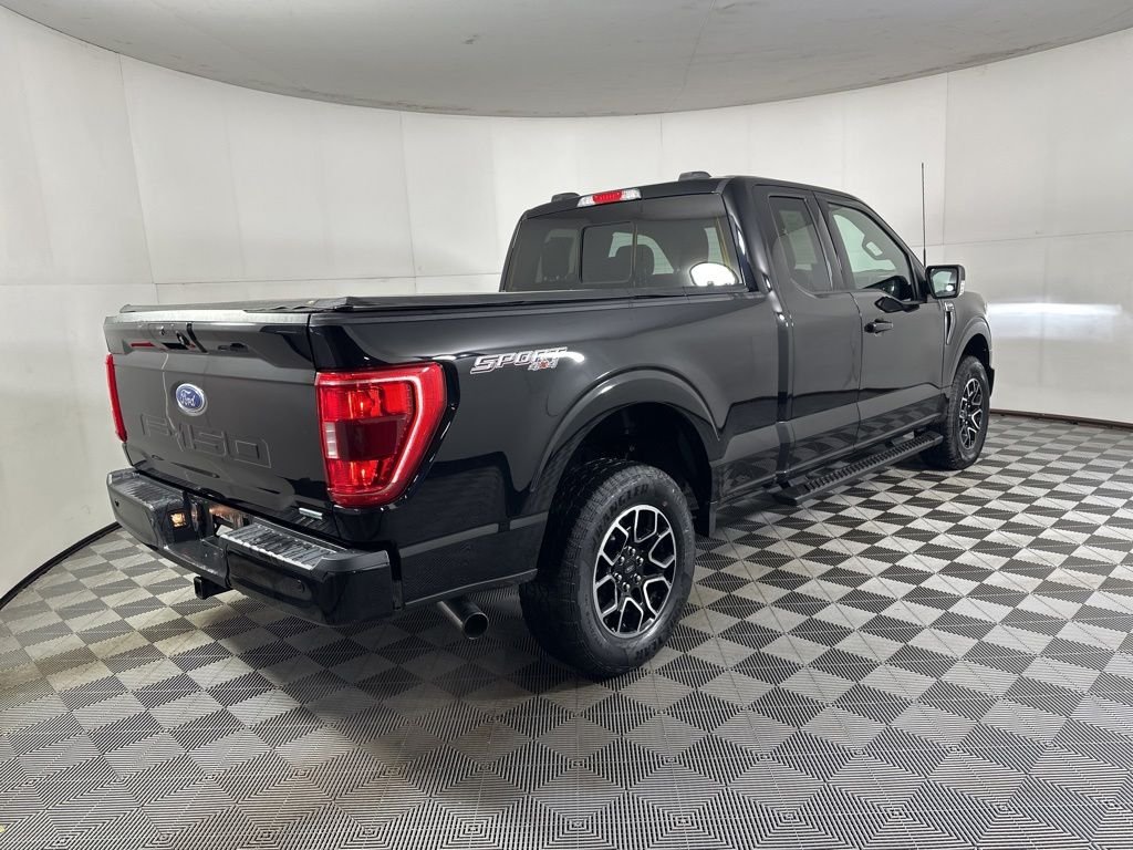 Used 2022 Black Ford XLT image 16