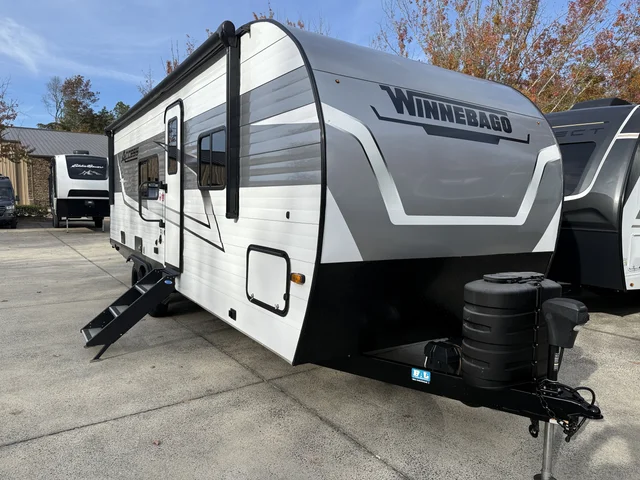 Pre-Owned 2025 Winnebago Access