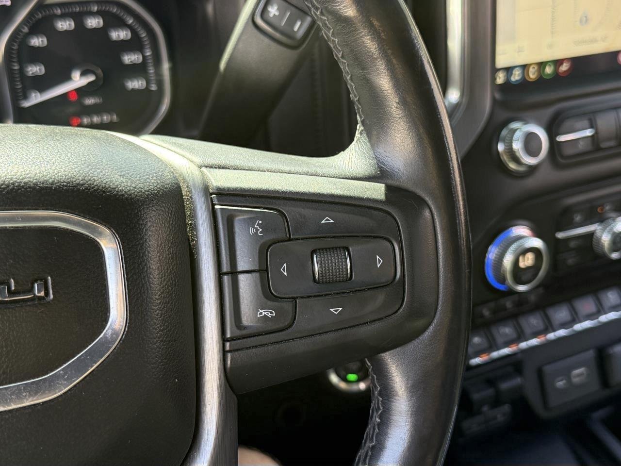 Used 2019 Onyx Black GMC Denali image 21