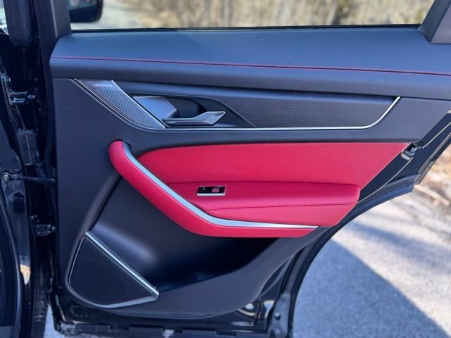 2026 Jaguar F-Pace R-Dynamic S - Photo 15