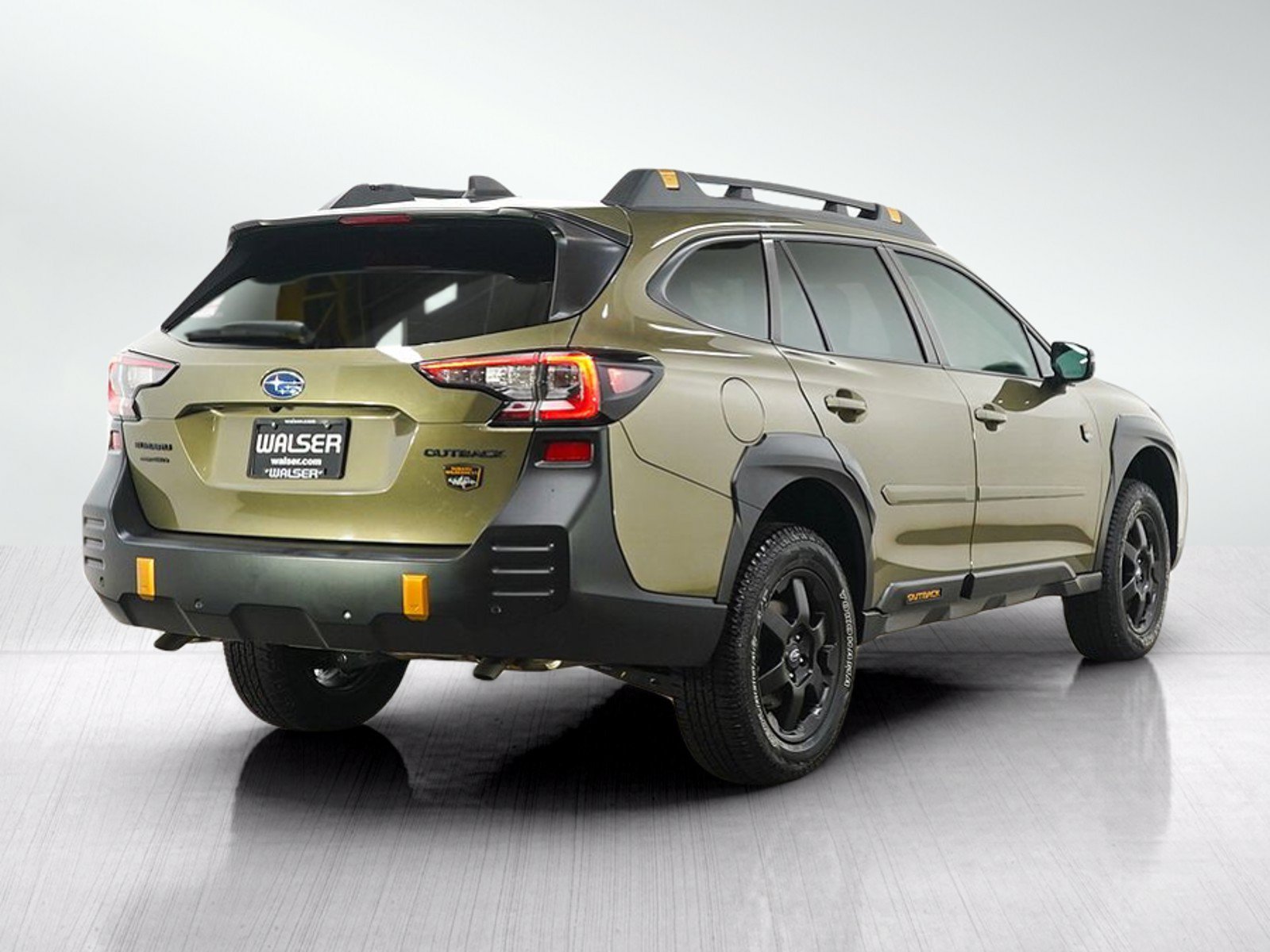 Used 2023 Autumn Green Metallic Subaru Wilderness image 5