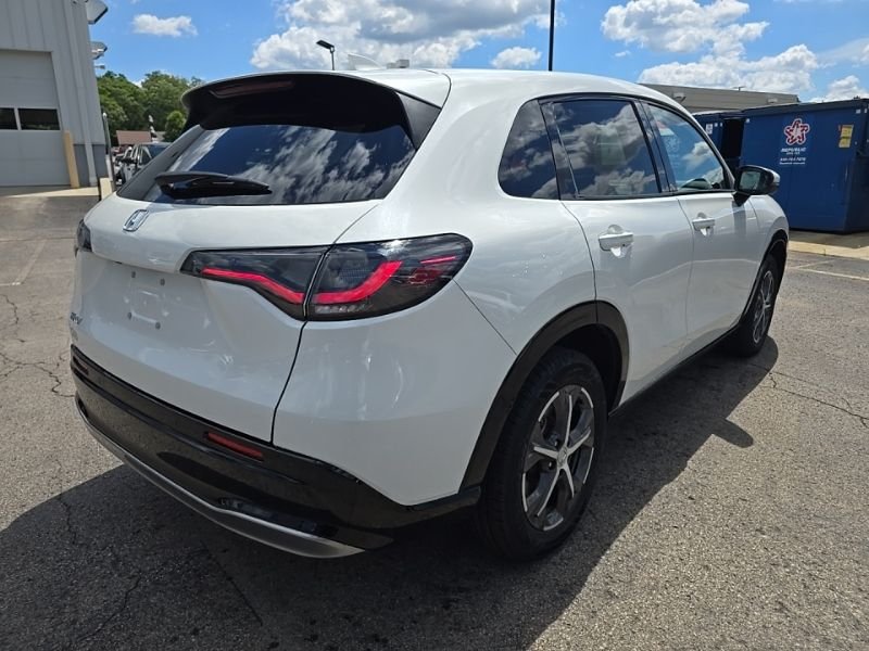 Used 2024  Honda EX-L image 8