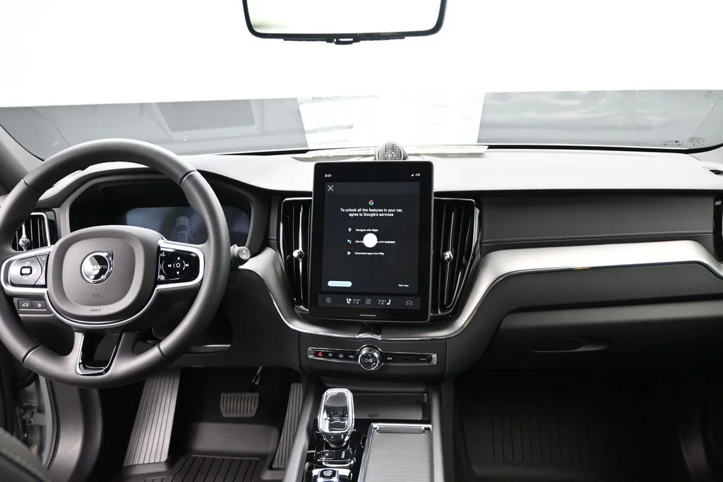 New 2026 Vapour Grey Volvo T8 Polestar Engineered image 18
