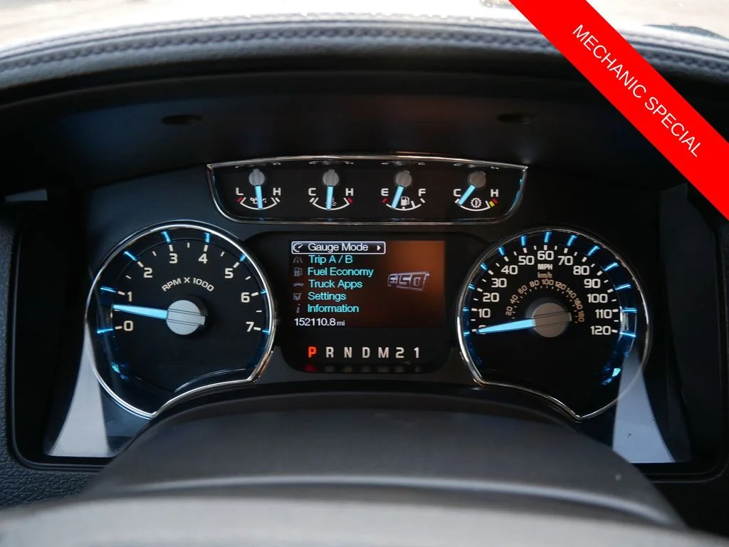 Used 2011 White Ford Lariat image 20