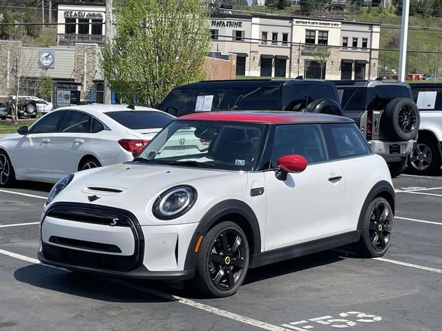 2024 MINI Hardtop 2 Door SE