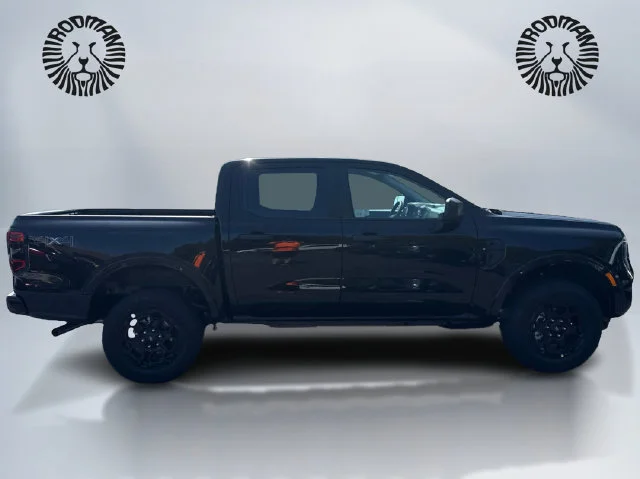 New 2026 Shadow Black Ford XLT image 5