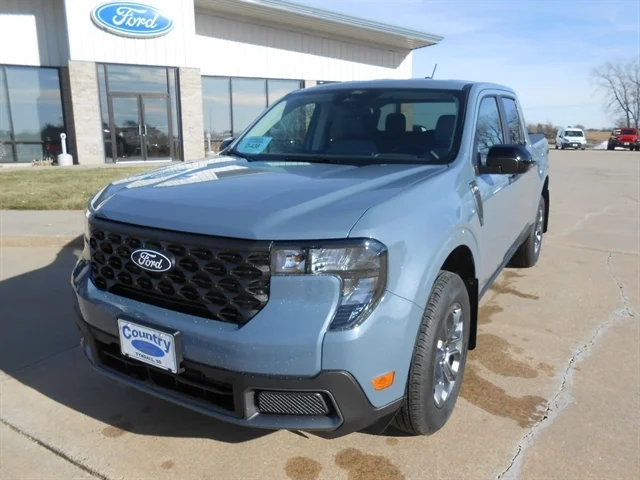 New 2026 Azure Gray Metallic Tri-Coat FORD XLT image 1