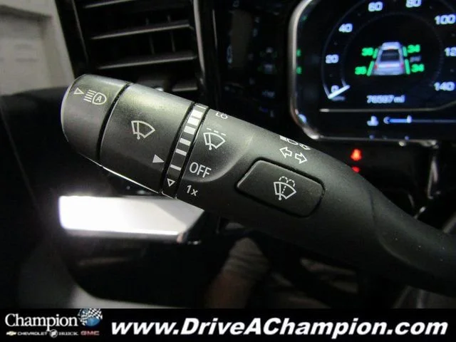 Used 2022 Onyx Black GMC SLT image 35