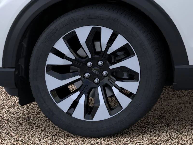 New 2026 Star White Metallic Tri-Coat Ford Platinum™ image 43