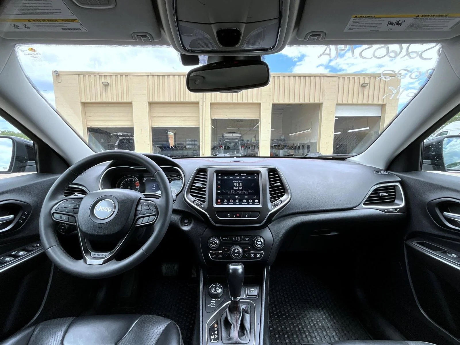 Used 2022 Gray Jeep Trailhawk image 15