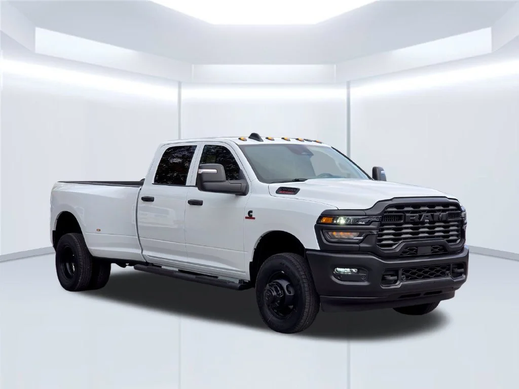 New 2027 White Ram Tradesman image 15