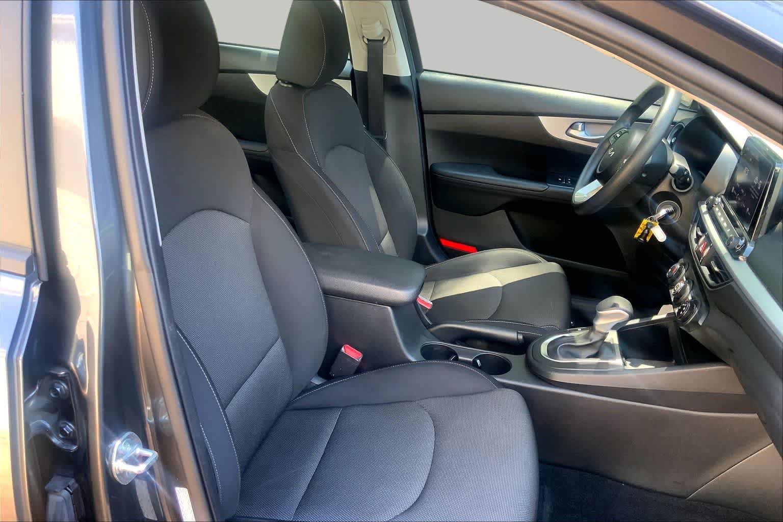 Certified Used 2024 Gravity Gray Kia LXS image 9