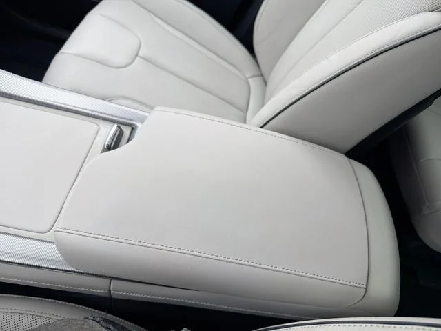Used 2025 Black Hyundai Calligraphy image 25