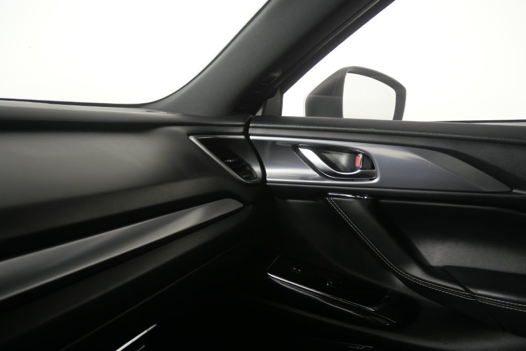 Used 2020 Sonic Silver Metallic Mazda Grand Touring image 31